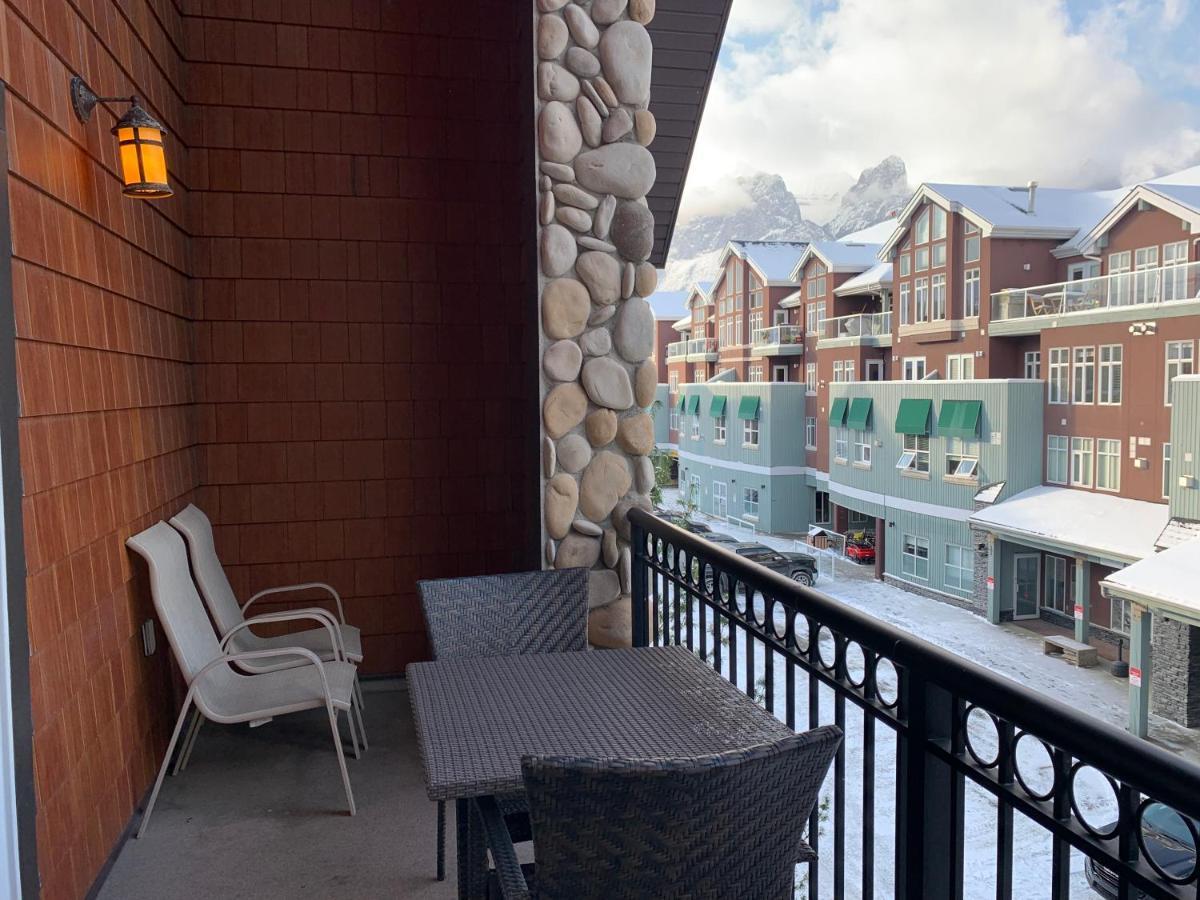 Luxury Two Queen Beds Condo - Grande Rockies Resort Indoor Parking Pool Hot Tub Gym Канмор Екстериор снимка